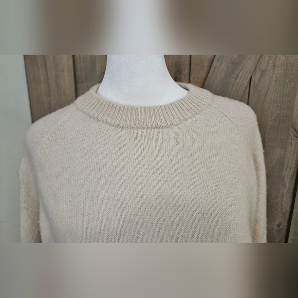 MADEWELL (Re)sourced Cashmere Crewneck Sweater In Heathered Beige. XS - Picture 8 of 15
